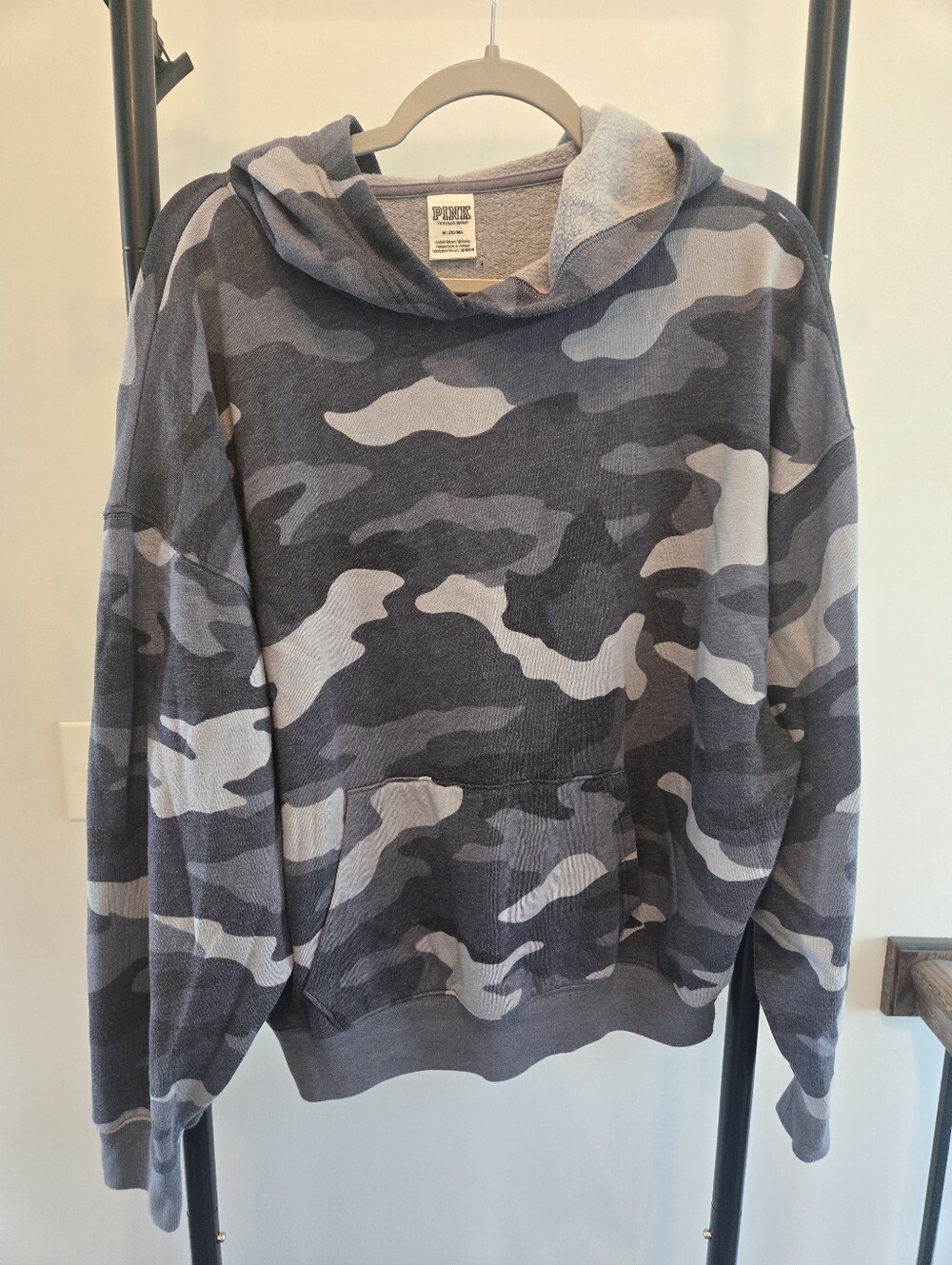 PINK Victoria’s Secret Camo Pullover Hoodie Gray Neutral Camouflage Women Size M